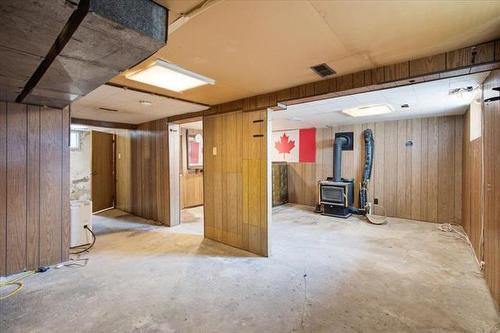 127 Hespeler Ave, Winnipeg, MB - Indoor Photo Showing Basement