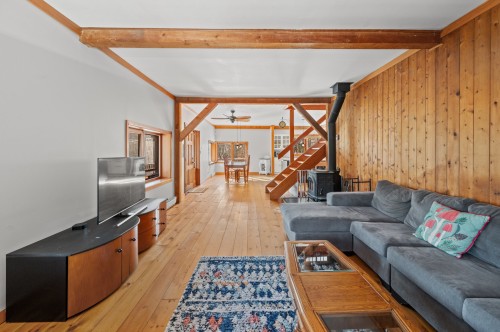 Living Room - 760 Ch. Du Lac-Bouchette, Sainte-Adèle, QC - Indoor Photo Showing Living Room