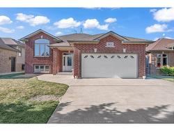 462 WELSH Amherstburg, ON N9V 0B9