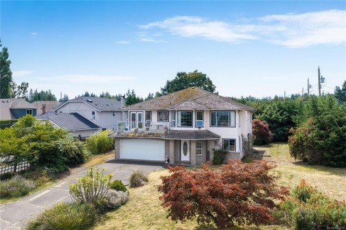 876 Cavin Rd, French Creek, BC 