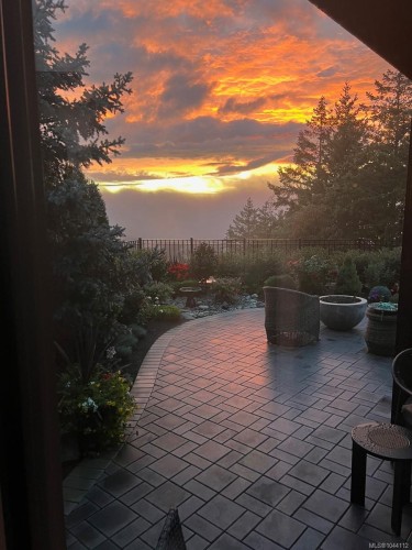 2061 Pinehurst Terr, Langford, BC 