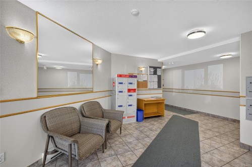 #105-200 Back Rd, Courtenay, BC - Indoor Photo Showing Other Room