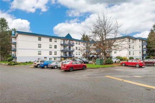 #105-200 Back Rd, Courtenay, BC - Outdoor