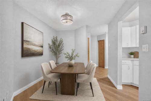 #105-200 Back Rd, Courtenay, BC - Indoor Photo Showing Dining Room