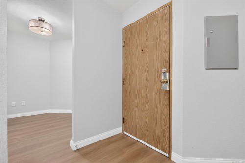 #105-200 Back Rd, Courtenay, BC - Indoor Photo Showing Other Room