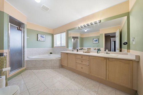 79 Twin Willow Crescent E, Brampton, ON - Indoor Photo Showing Bathroom