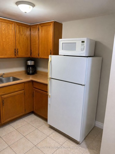 Lower-137 Madoc Drive , Brampton, ON L6V 2A5 3