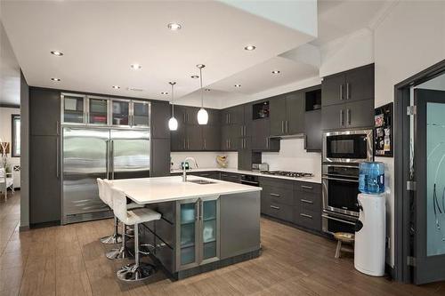 186 Bridgeview Dr, St Clements, MB - Indoor Photo Showing Kitchen With Upgraded Kitchen