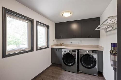 186 Bridgeview Dr, St Clements, MB - Indoor Photo Showing Laundry Room