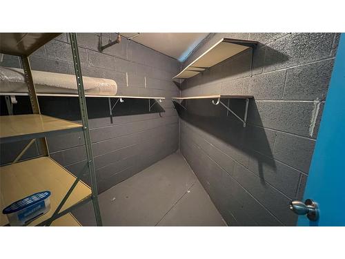 M-212-1520 Venetian Boulevard, Point Edward, ON - Indoor