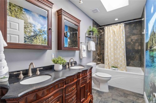 1171 Roy Rd, Saanich, BC 