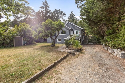 4054 Grange Rd, Saanich, BC 