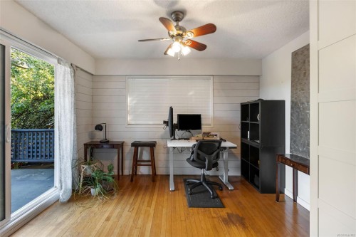 4054 Grange Rd, Saanich, BC 