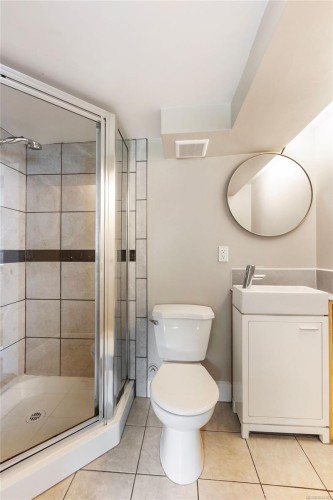 4054 Grange Rd, Saanich, BC 