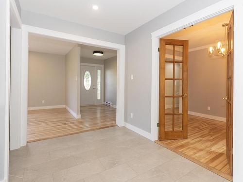 39 Rogers Avenue, Amherst, NS - Indoor Photo Showing Other Room