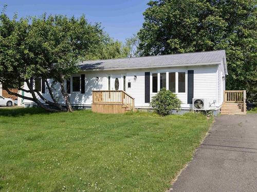 39 Rogers Avenue  Amherst, NS B4H 2J7