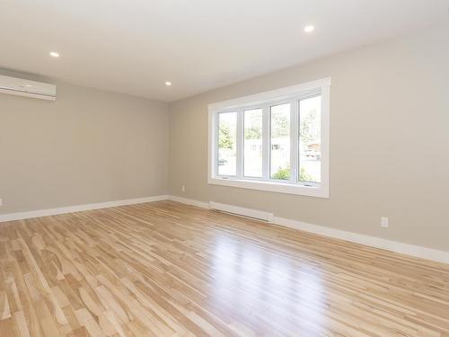 39 Rogers Avenue, Amherst, NS - Indoor Photo Showing Other Room