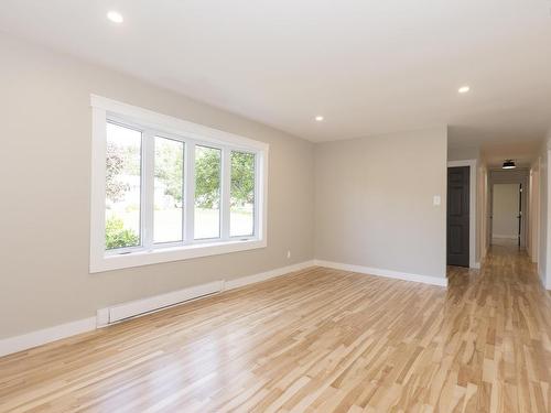 39 Rogers Avenue, Amherst, NS - Indoor Photo Showing Other Room