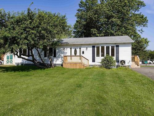 39 Rogers Avenue, Amherst, NS - Outdoor