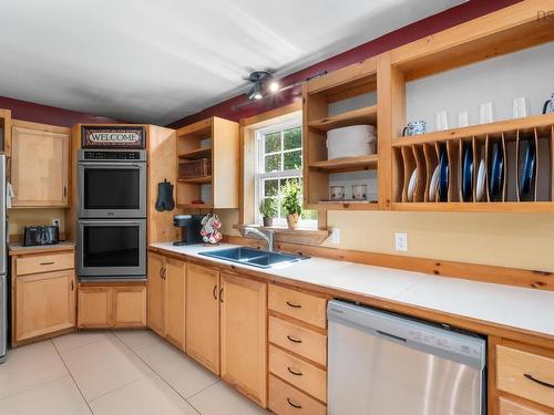 321 Ashland Road, Martock, NS - Indoor Photo Showing Kitchen With Double Sink