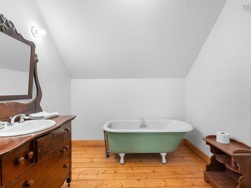 321 Ashland Road, Martock, NS - Indoor Photo Showing Bathroom