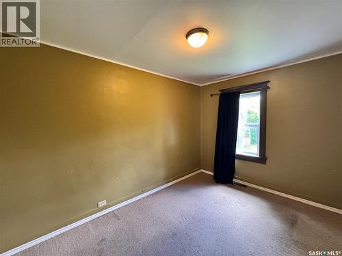303 4Th Avenue W, Biggar, SK - Indoor Photo Showing Other Room