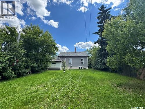 303 4Th Avenue W, Biggar, SK - Outdoor