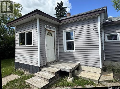 303 4Th Avenue W, Biggar, SK - Outdoor
