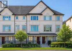 39 BEVERLEY GLEN BOULEVARD Vaughan, ON L4J 0G8