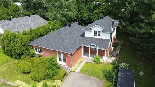 Photo aérienne - 1295 Rue Bourgeois, Laval (Sainte-Dorothée), QC - Outdoor