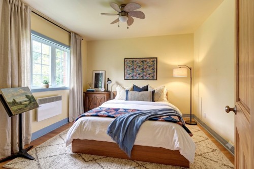 Chambre à coucher - 1295 Rue Bourgeois, Laval (Sainte-Dorothée), QC - Indoor Photo Showing Bedroom