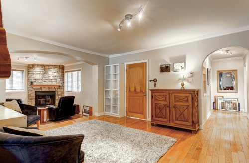 Salon - 1295 Rue Bourgeois, Laval (Sainte-Dorothée), QC - Indoor Photo Showing Living Room With Fireplace