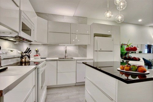 Kitchen - 6026 Rue Waverly, Montréal (Le Plateau-Mont-Royal), QC - Indoor Photo Showing Kitchen