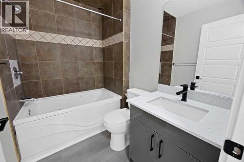 68 Laguna Close Ne, Calgary, AB 