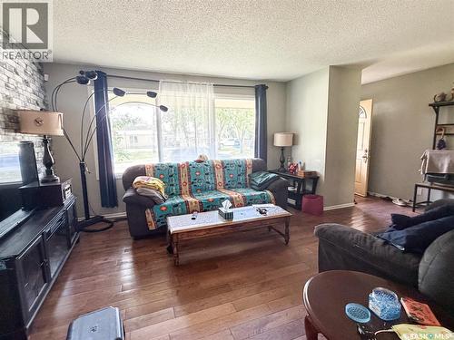 518 1St Street E, Meadow Lake, SK - Indoor Photo Showing Living Room