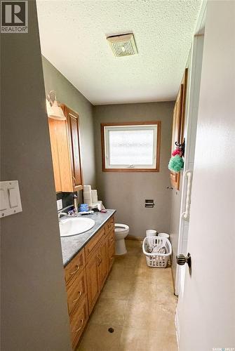 518 1St Street E, Meadow Lake, SK - Indoor Photo Showing Bathroom