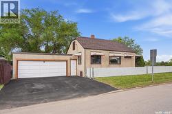 201 P AVENUE N  Saskatoon, SK S7L 2V6