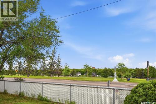 201 P Avenue N, Saskatoon, SK - Outdoor