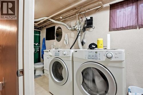 201 P Avenue N, Saskatoon, SK - Indoor Photo Showing Laundry Room
