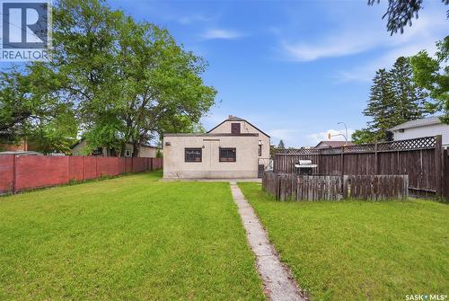201 P Avenue N, Saskatoon, SK - Outdoor
