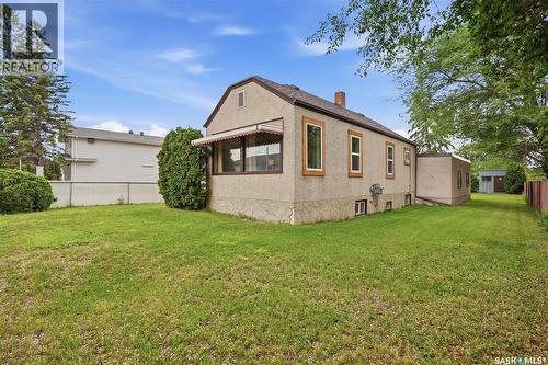 201 P Avenue N, Saskatoon, SK - Outdoor