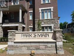 111 ANNA RUSSELL WAY Markham, ON L3R 3X3