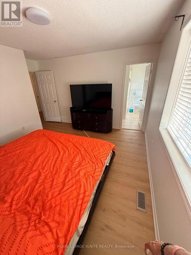 865 Shepherd Place, Milton, ON - Indoor Photo Showing Bedroom