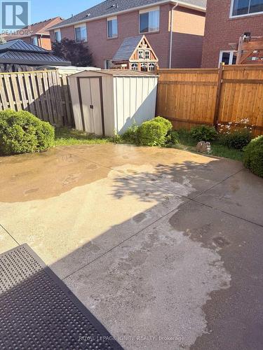 865 Shepherd Place, Milton, ON - Outdoor