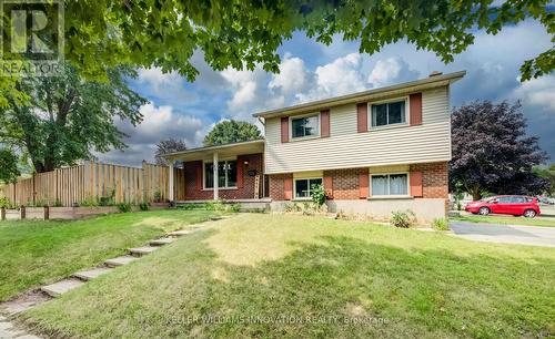 85 Foxhunt Road, Waterloo, ON - Outdoor