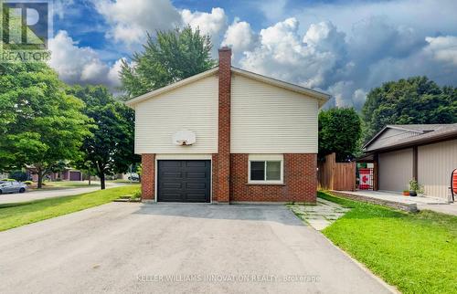 85 Foxhunt Road, Waterloo, ON - Outdoor