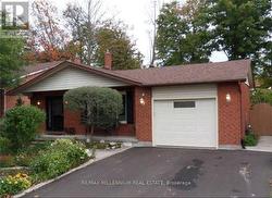 5 PEPLER PLACE Barrie, ON L4N 5E3
