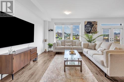 7 Barnyard Trail, Barrie, ON - Indoor Photo Showing Living Room