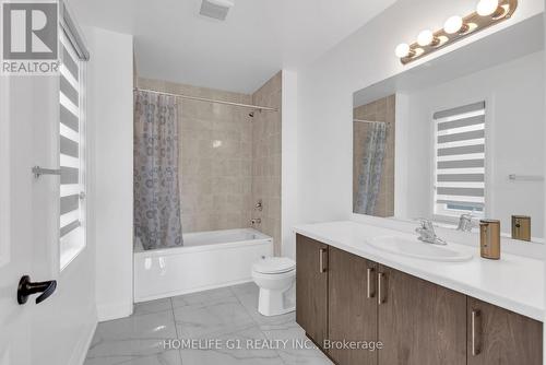 7 Barnyard Trail, Barrie, ON - Indoor Photo Showing Bathroom