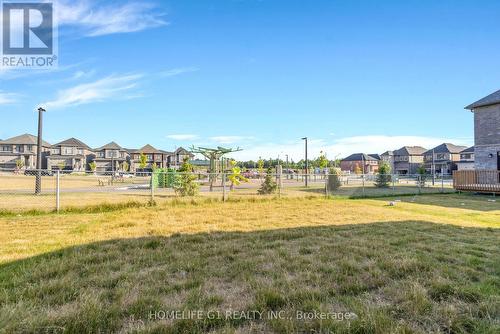 7 Barnyard Trail, Barrie, ON - Outdoor With View